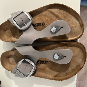 Size 10       Excellent condition